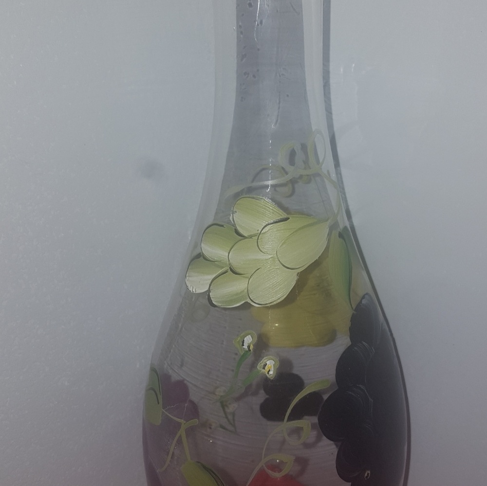 Grapevine Vase - Picture 2 of 6
